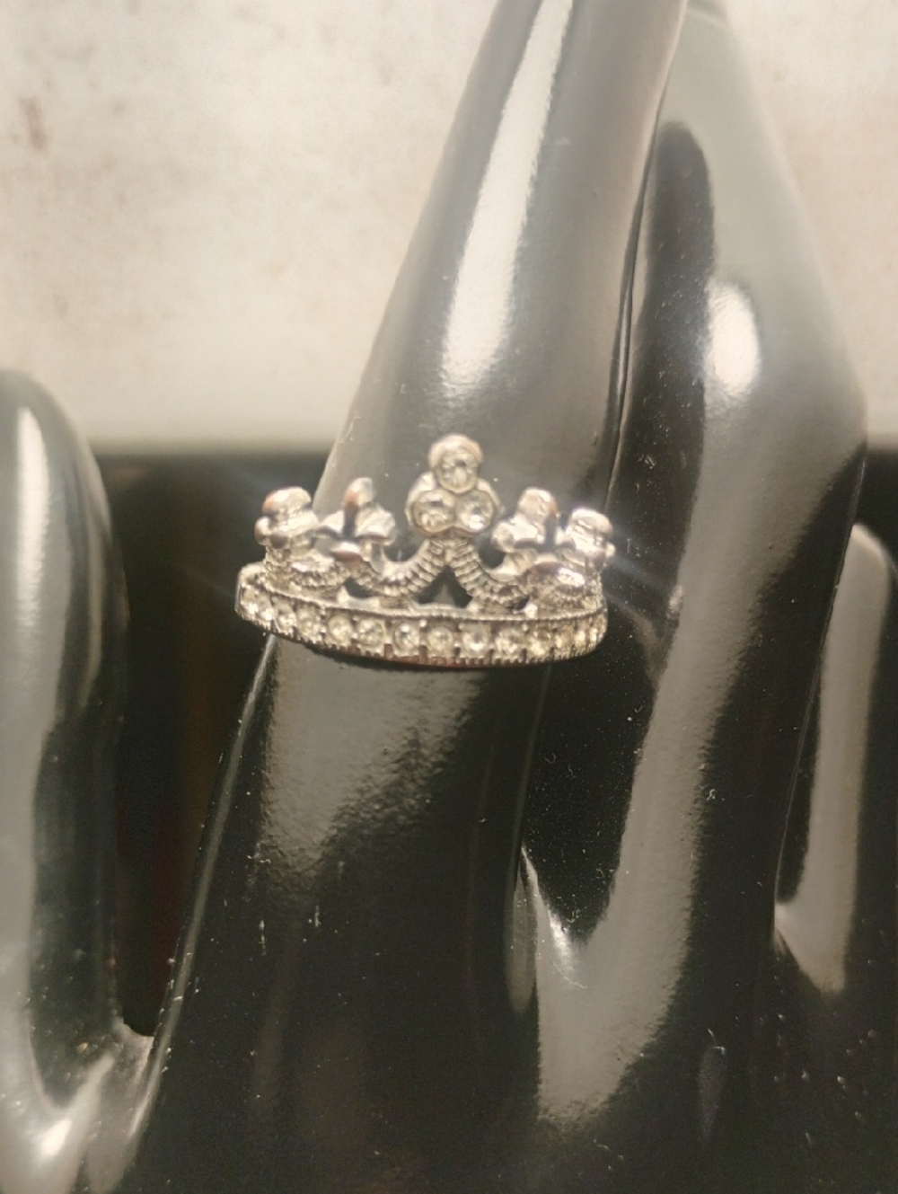 Silver Tone Princess Tiara Style Bling Ring Size 9